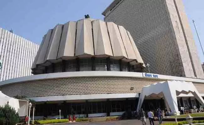 Maharashtra Assembly Unanimously OKs Shakti Bill - Sakshi