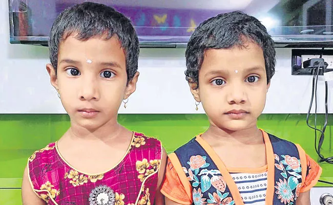 Srikakulam: Twins Pradhana, Sadhana Three World Records in Four Days - Sakshi