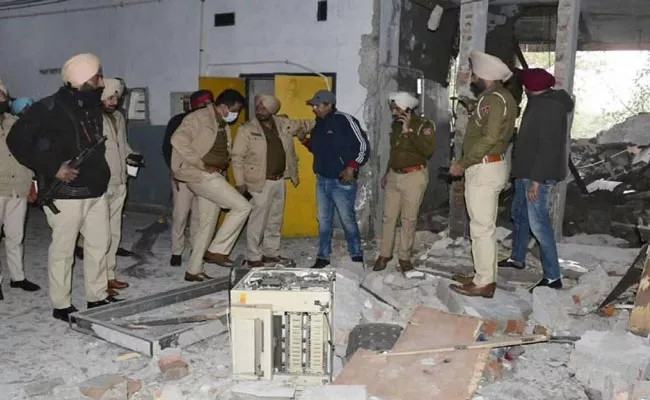 Man killed in Ludhiana blast identified as dismissed Punjab cop - Sakshi