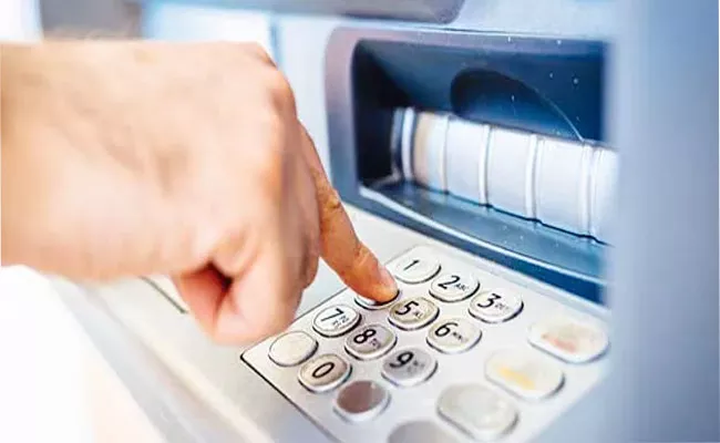 Uttar Pradesh Thieves Stolen ATM Machine In Agra - Sakshi