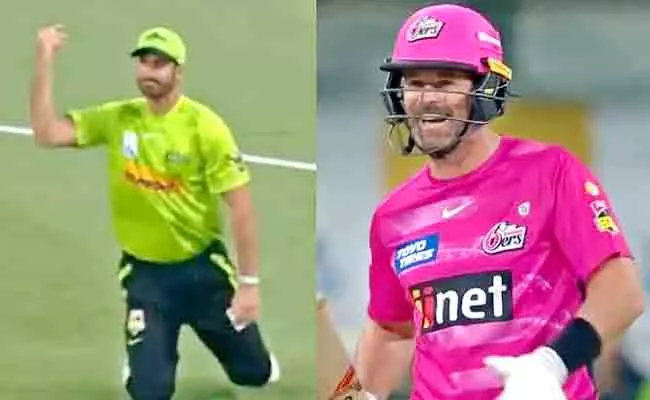 BBL 2021: Ben Cutting Hilariously Celebrates Catch But It Was Free Hit - Sakshi