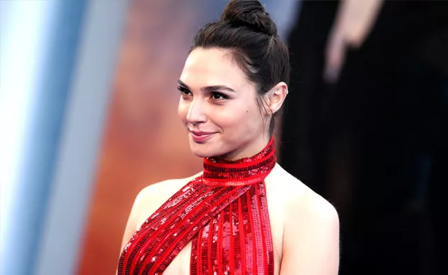 Gal Gadot Express Her Feelings About Wonder Woman - Sakshi