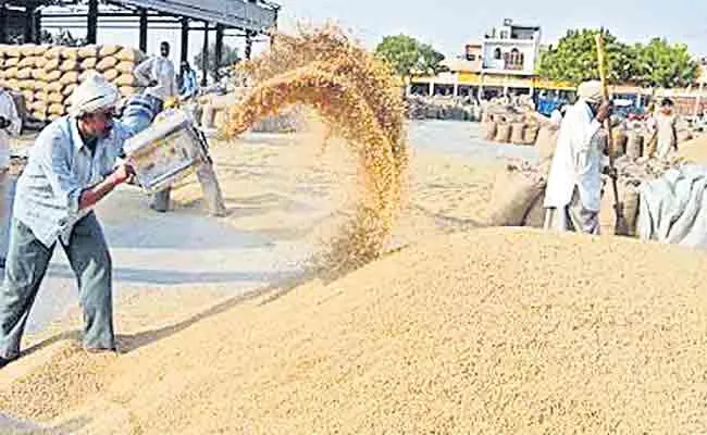 Civil Supplies Department Procure 60 Lakh Tonnes Paddy Grain Telangana - Sakshi