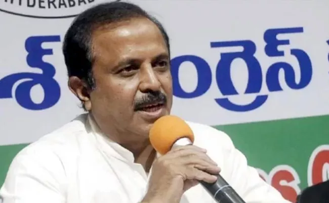 Congress Leader Madhu Goud Yaskhi Fires On KCR Over Rachabanda Protest - Sakshi