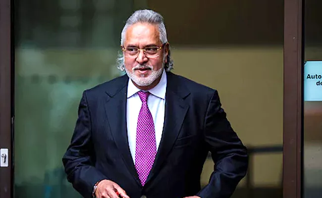 Kingfisher Vijay Mallya Old Train Travel Photo Goes Viral Again In Social Media - Sakshi