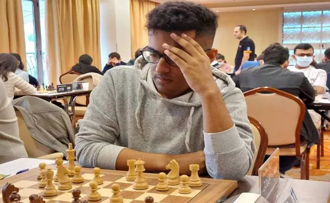 Vedant panesar get Fide Master Title - Sakshi