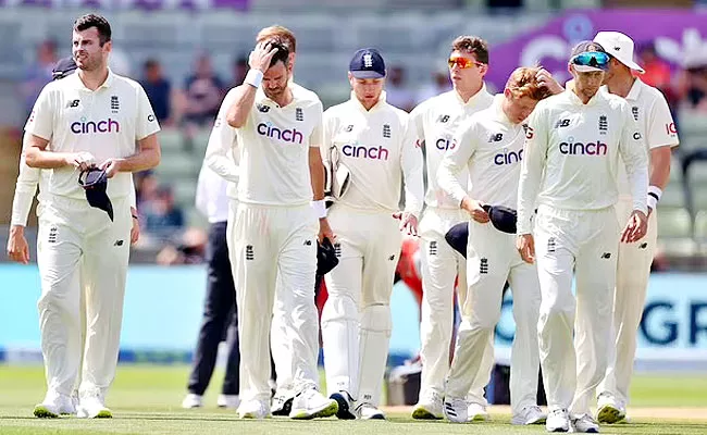 Fans Slams England Team Needs To-Be Purged After Losing Ashes Australia - Sakshi