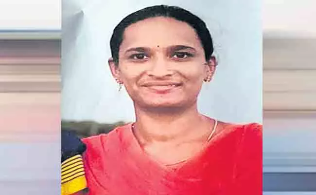 Software Engineer Nireesha Goes Missing in Hyderabad - Sakshi