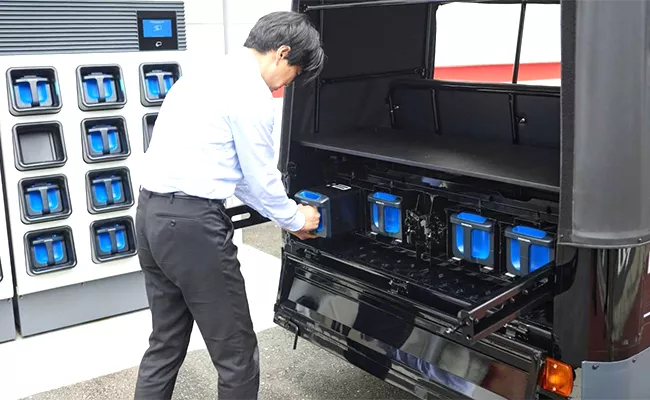 Honda Going to Introduce Battery Sharing Services In India - Sakshi