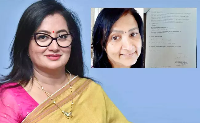 Mandya MP Sumalatha Sister Gets Death Threat to Sign Blank Papers - Sakshi