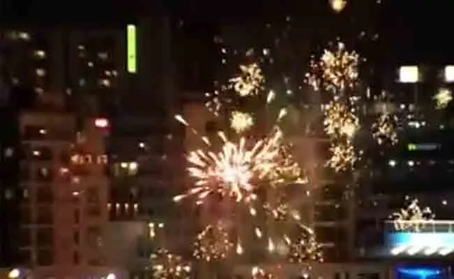 New Zealand Auckland welcomes 2022 With Fireworks First City World - Sakshi