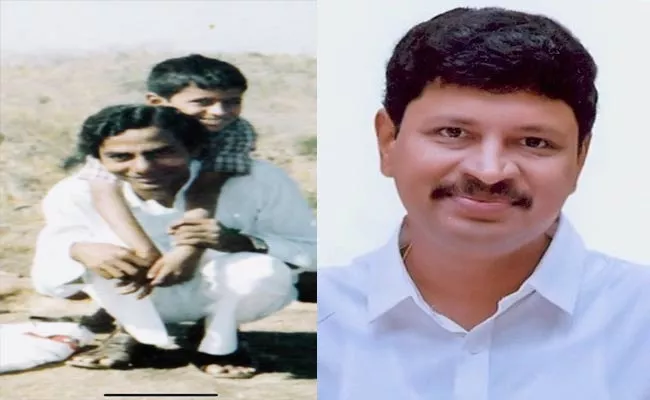 MP santhosh Kumar Shares Old Photo With KCr Goes Viral - Sakshi