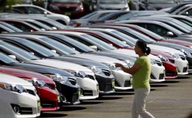 Indian Used Car Platform Spinny Valued At 1 8 Billion Dollors - Sakshi