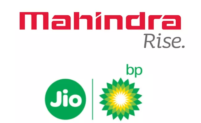 Mahindra Group Ties Up With Jio bp Joint Venture To Improve EV Business - Sakshi