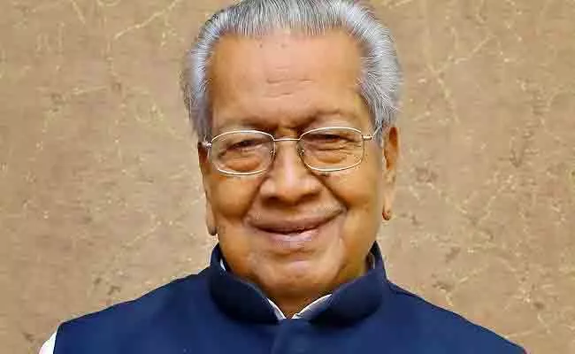 AP Governor Biswa bhusan Harichandan Discharged From AIG  Hospital - Sakshi