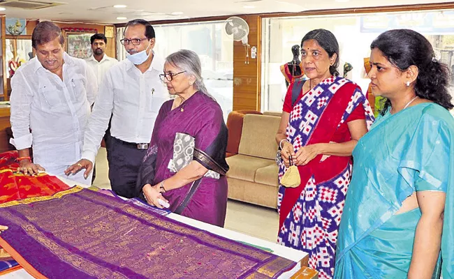 Handloom Branding with Andhra Pradesh Craft Council - Sakshi