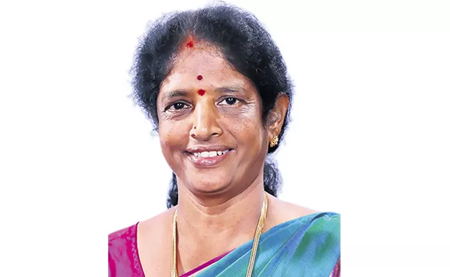 Vanga Geetha says Increase representation of women in higher judiciary - Sakshi