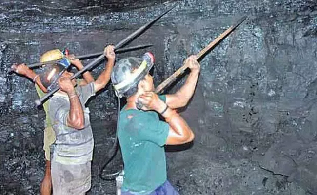 Singareni Workers Strike: Coal Mines Privatisation Sathupalli, Koyagudem, Sravanapalli - Sakshi