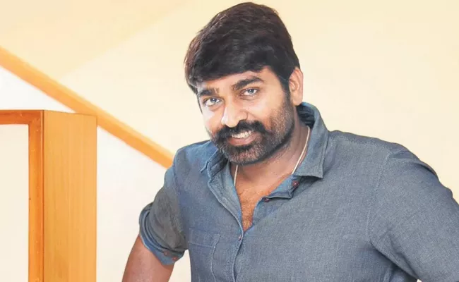 Vijay Sethupathi Turns Traditional Street Performer - Sakshi