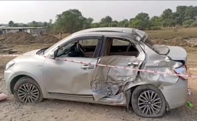 Car And Bike Road Accident At Zaheerabad Sangareddy District - Sakshi