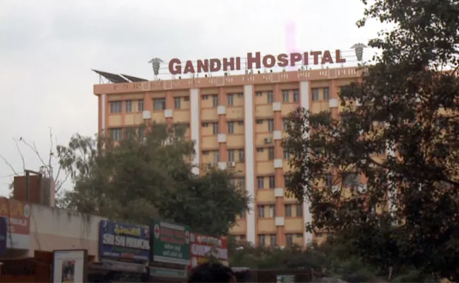 Doctors, PG  Students Tested Covid Positive In Gandhi And osmania Hospital - Sakshi