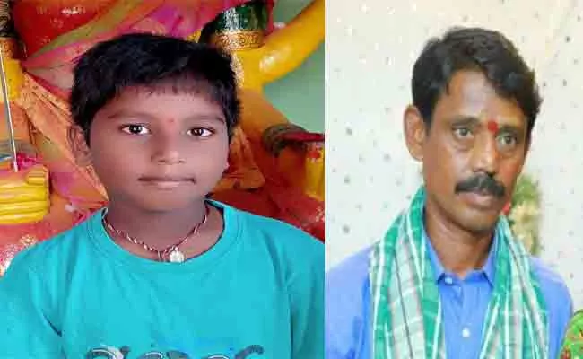 Grand Father and Grandson Fell in Maneru River peddapalli - Sakshi