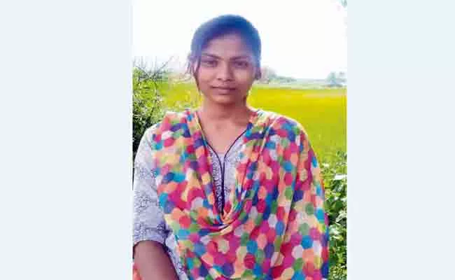 Narsing Student Ravali Died In Warangal - Sakshi