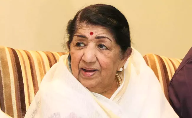 Lata Mangeshkar Health Update: Lata Mangeshkar Health Stable Now - Sakshi