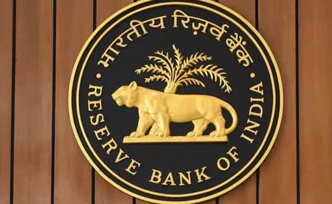 Issues Related to Card, Net Banking to Complaint Grounds at Banking Ombudsman: RBI - Sakshi