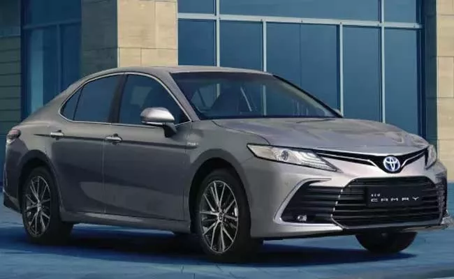 Toyota Camry Hybrid Facelift Launched In India - Sakshi