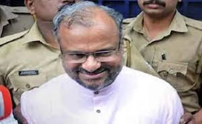 Kerala Court Acquits Bishop Franco Mulakkal In Nuns Molesting Case - Sakshi