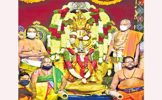 Vaikuntha Ekadashi Celebrations At Sri Sitarama Chandra Swamy Temple In Bhadrachalam - Sakshi