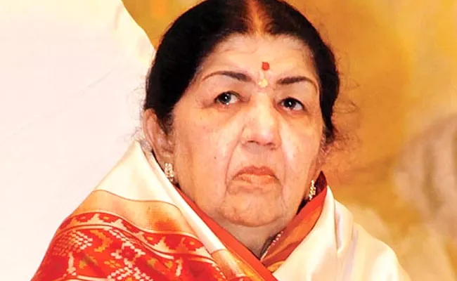 Lata Mangeshkar Health Is Improving Says Maharashtra Health Minister - Sakshi