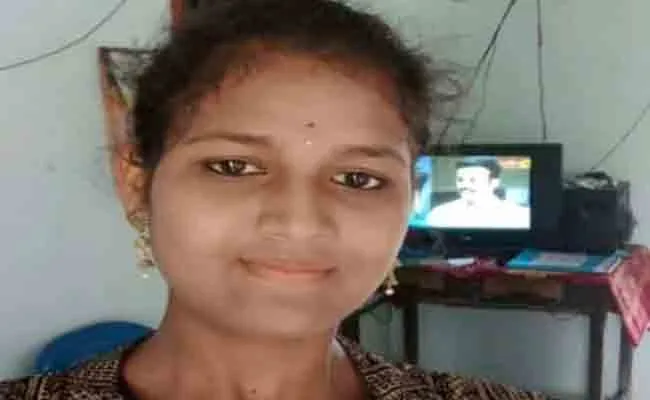 Young Woman Commits Suicide After Boyfriend Reprimands Her - Sakshi