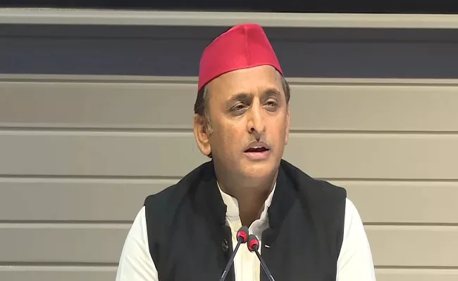 UP Elections 2022: Akhilesh Yadav Offers Ticket To BJP Gorakhpur MLA - Sakshi