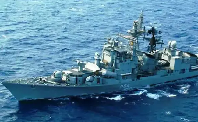  Explosion In internal Compartment Of INS Ranvir Several Injured - Sakshi