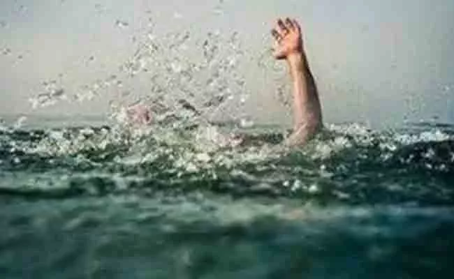 Six Boys Drowned Amaravathi River Dharapuram Tamilnadu - Sakshi