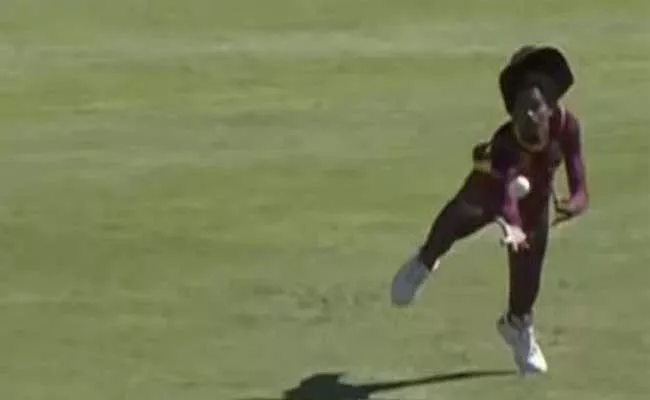 West Indies Player Teddy Bishop Takes Superman Catch In Under 19 World Cup Vs Scotland - Sakshi