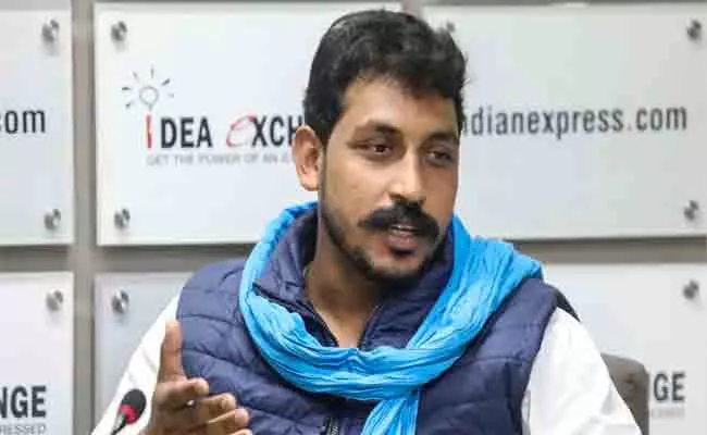 Wont Tie-up With SP Even for 100 Seats Now: Chandrashekhar Azad - Sakshi