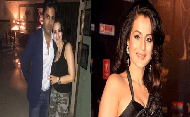 Ahmed Patel Son Proposes To Heroine Ameesha Patel - Sakshi