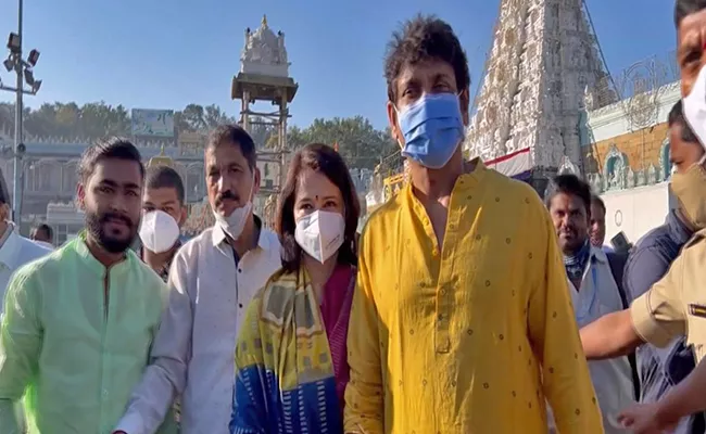 Akkineni Nagarjuna Visits Tirumala Srivari Temple - Sakshi