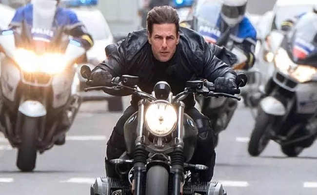 Tom Cruise Next 2 Mission Impossible Movies Again Postponed - Sakshi