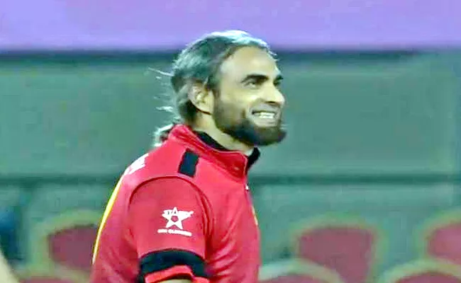 Finisher Imran Tahir wins it for World Giants Against India Maharajas - Sakshi