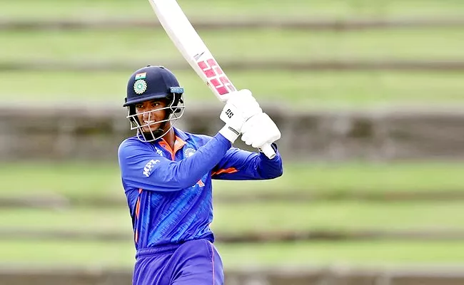 Angkrish Raghuvanshi Top Pick In the IPL 2022 Mega Auction Says Reports - Sakshi