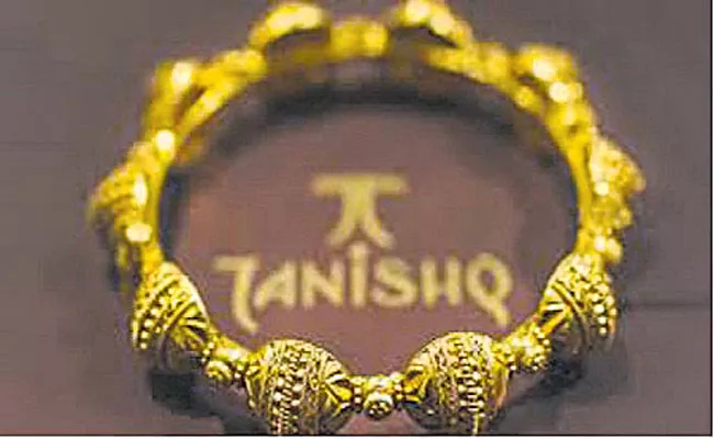 Tanishq sets its focus on light-weight gold jewellery - Sakshi