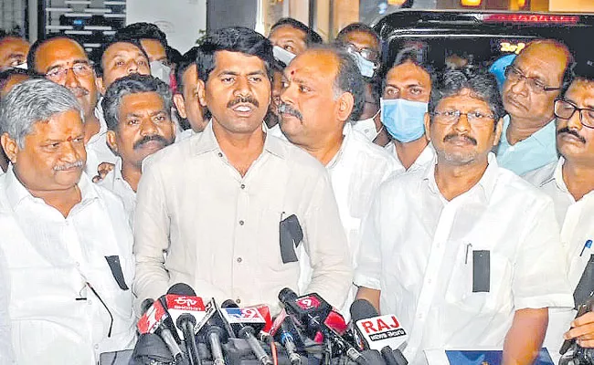 Andhra Pradesh Employees Strike Notice: Ilapavuluri Murali Mohan Rao Opinion - Sakshi