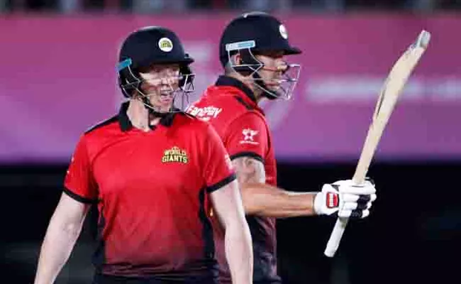 Kevin Pietersen wreaks havoc with the bat, World Giants Super Victory - Sakshi