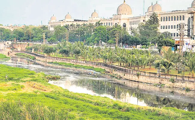 Hyderabad District Revenue Authority to Remove Musi River Encroachments - Sakshi