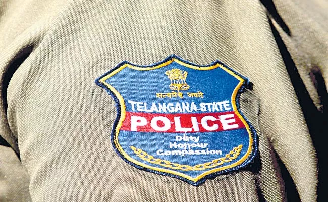 Telangana High Court Orders To Promote Constables As Head Constables - Sakshi