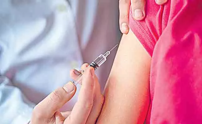 Telangana: Covid 19 Vaccination Program Starts Teenage 15 To 18 Age - Sakshi